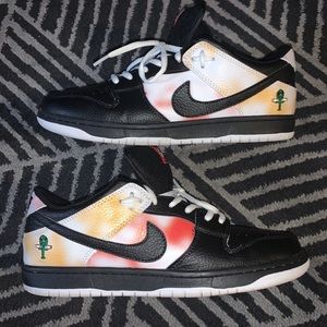 Nike Sb dunk low ray gun